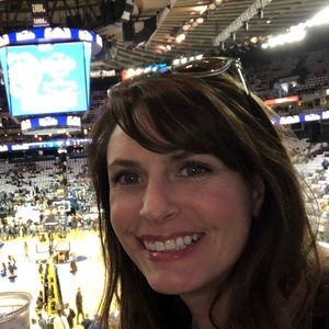 Meet your Posher, Julie